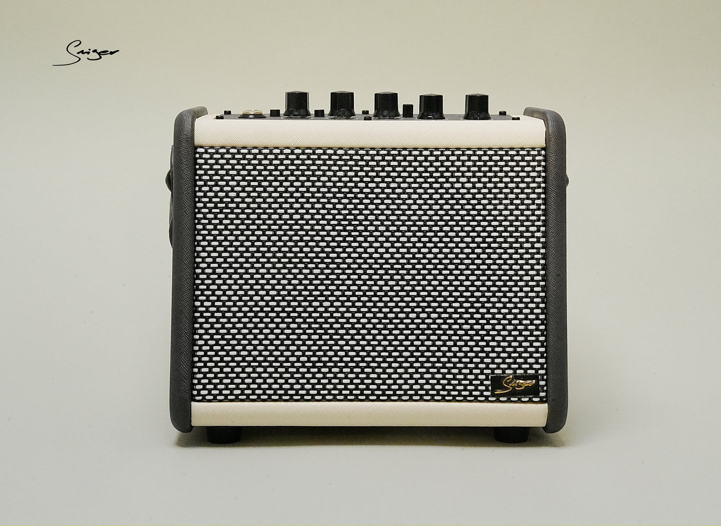 Smiger QG-15 Portable Electric Guitar Amplifier