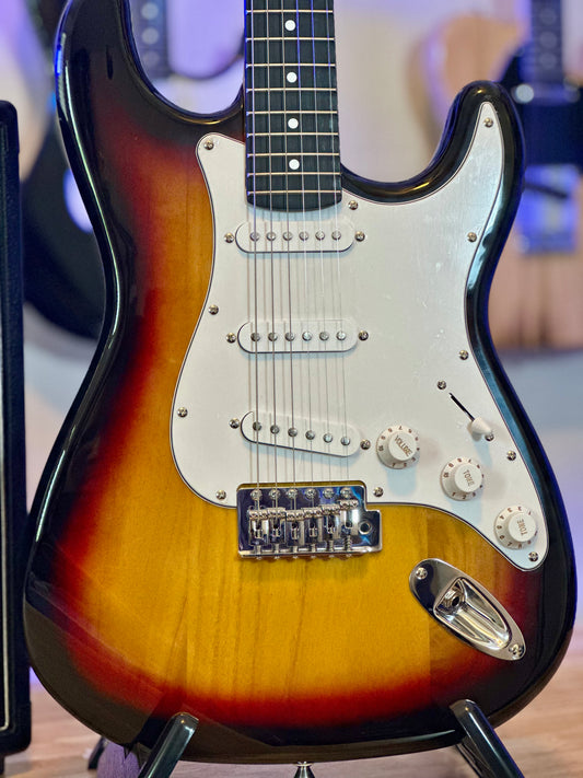 Smiger L-G1M ST Electric Guitar Bundle